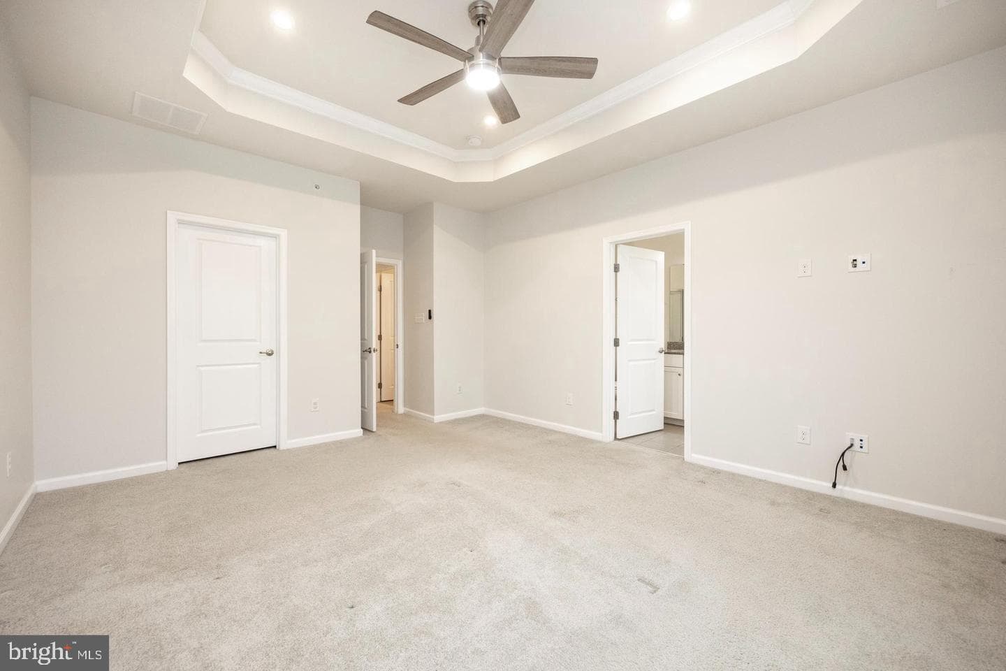 602 Holywell Drive photo 31
