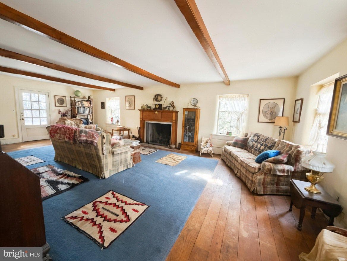 1258 Jaine Lane photo 13