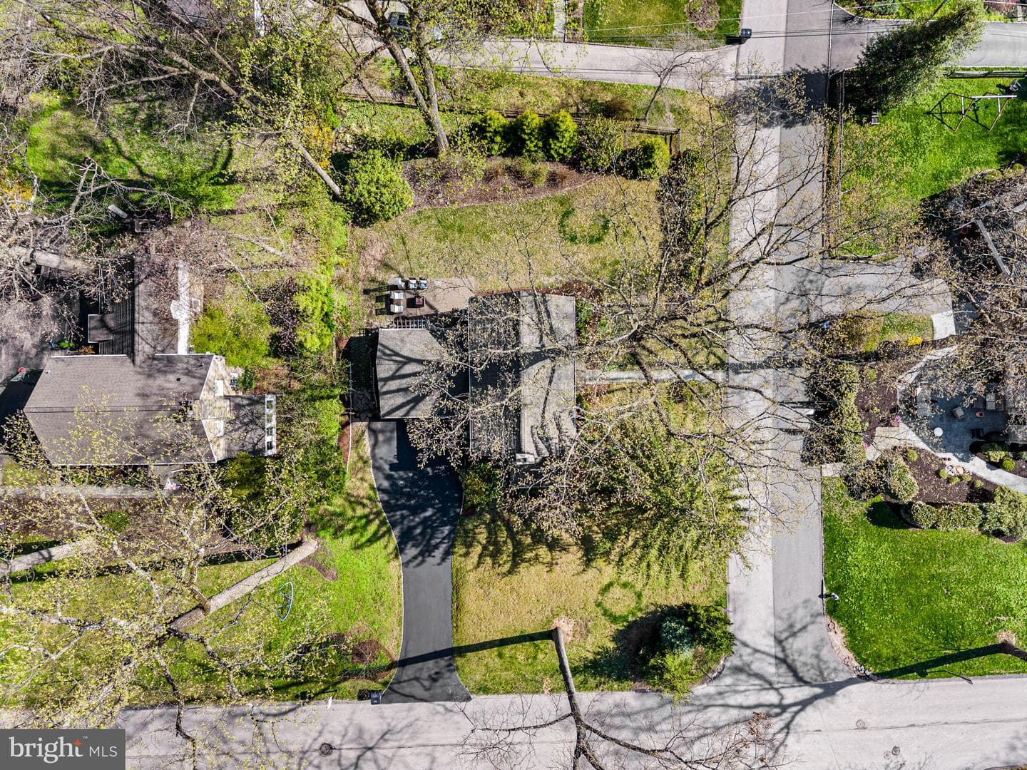 2 Briar Road photo 41