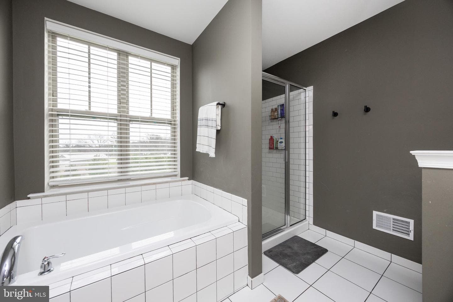 217 Kestrel Court photo 17