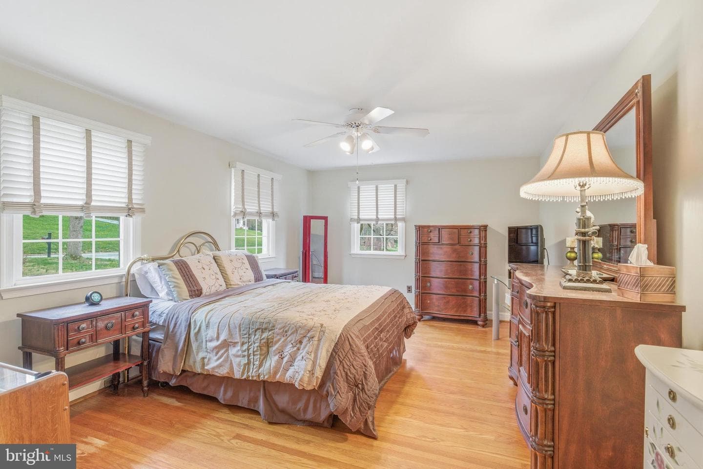 329 Devonshire Road photo 18