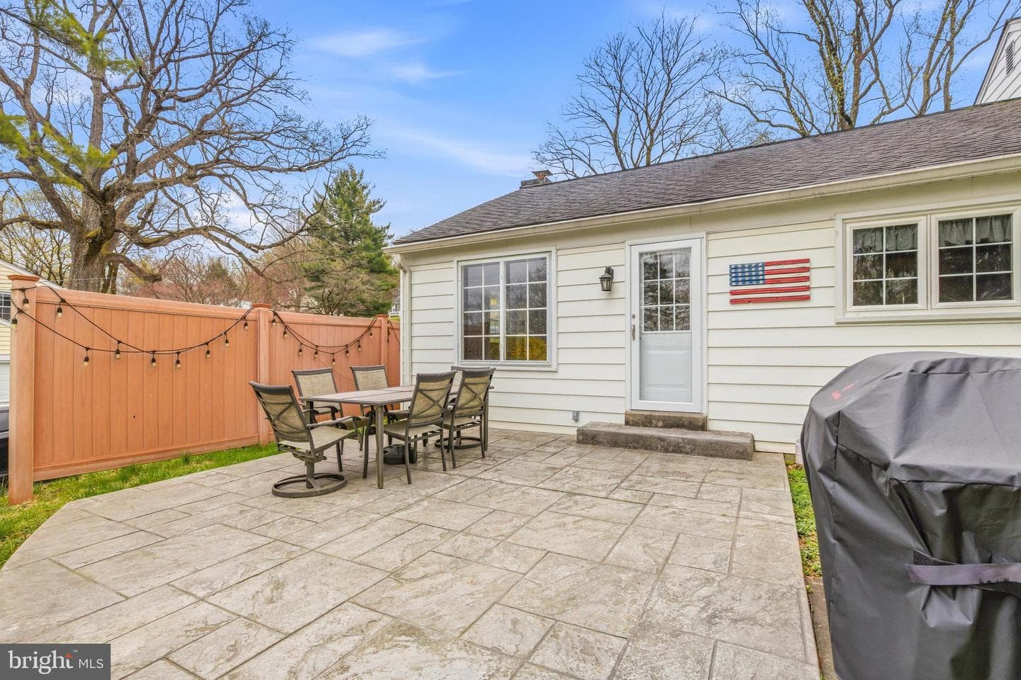 329 Devonshire Road photo 24