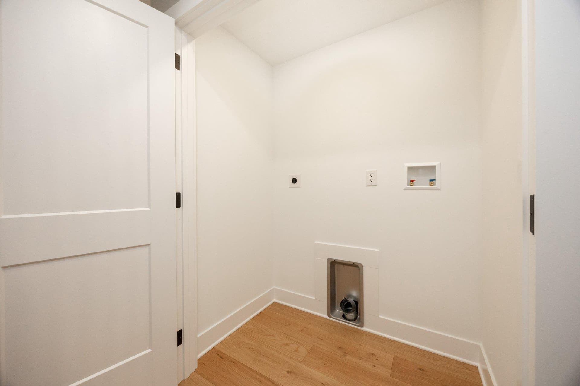 504 W Lafayette Street photo 13