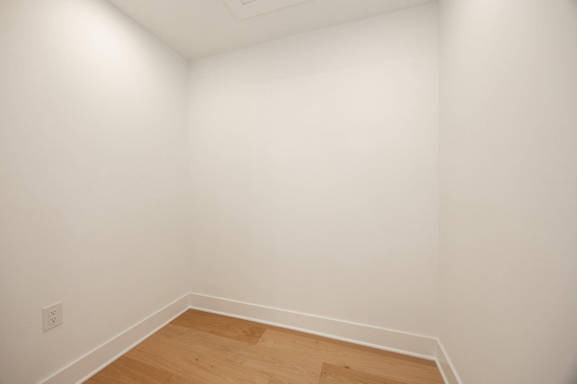 504 W Lafayette Street photo 18