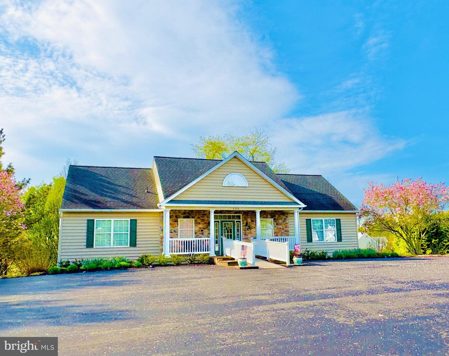 789 W Glenview Drive photo 33