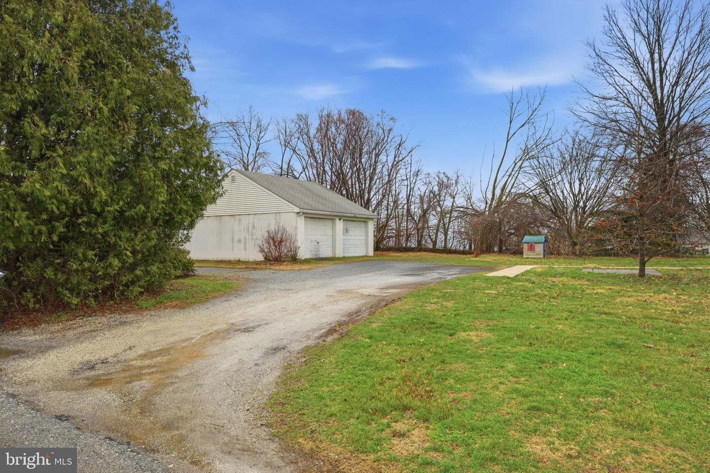 268 Ellicott Road photo 32