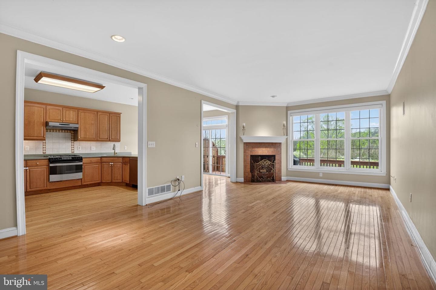 803 Whispering Brooke Drive photo 6