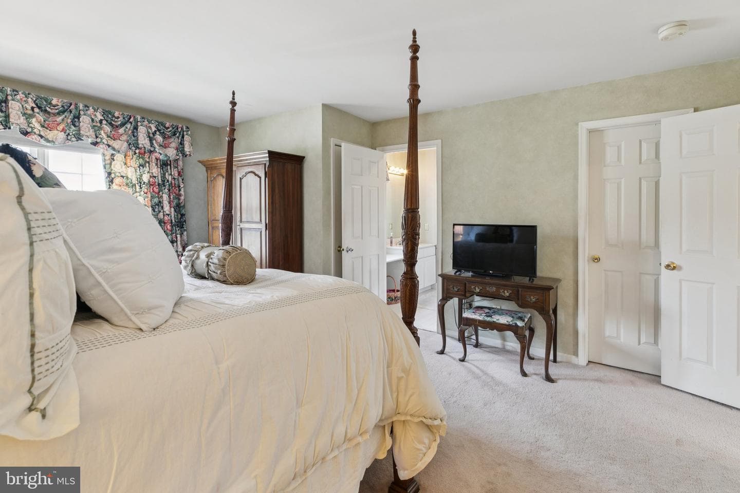 834 Amber Lane photo 21