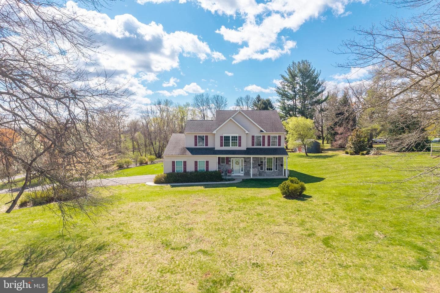1 Winslow Drive photo 2