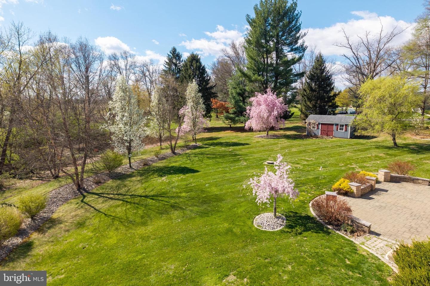 1 Winslow Drive photo 8