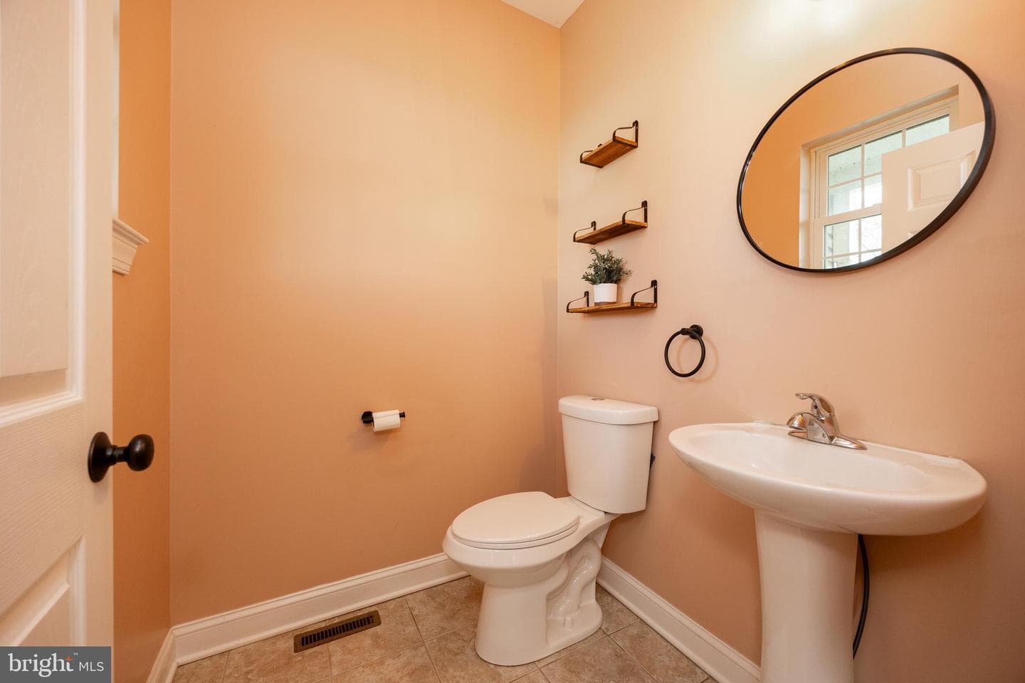 1 Winslow Drive photo 9