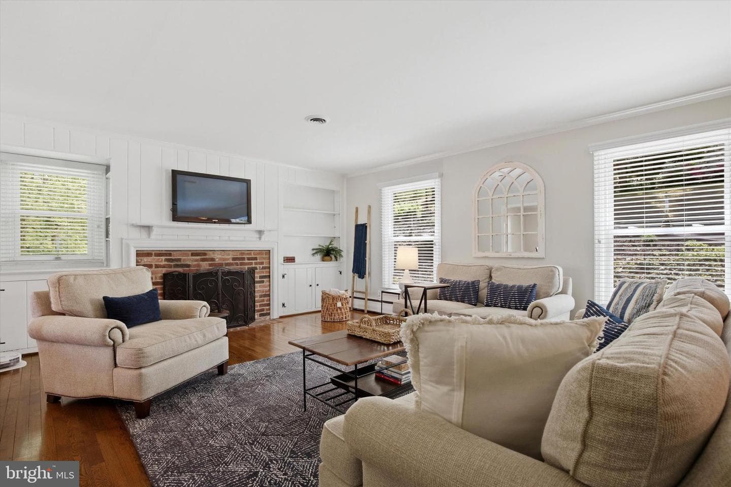 471 Hilltop Road photo 5
