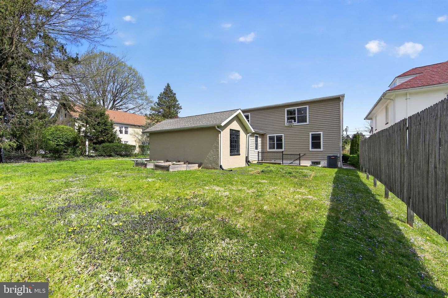 14 N Concord Road photo 24
