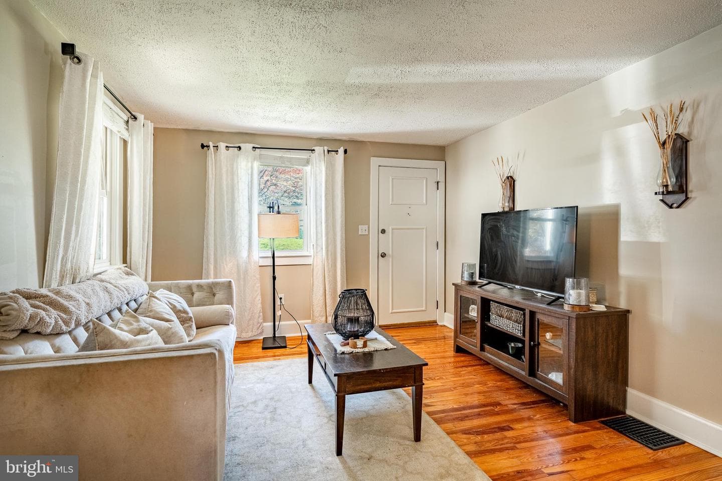 3813 Norwood Avenue photo 4