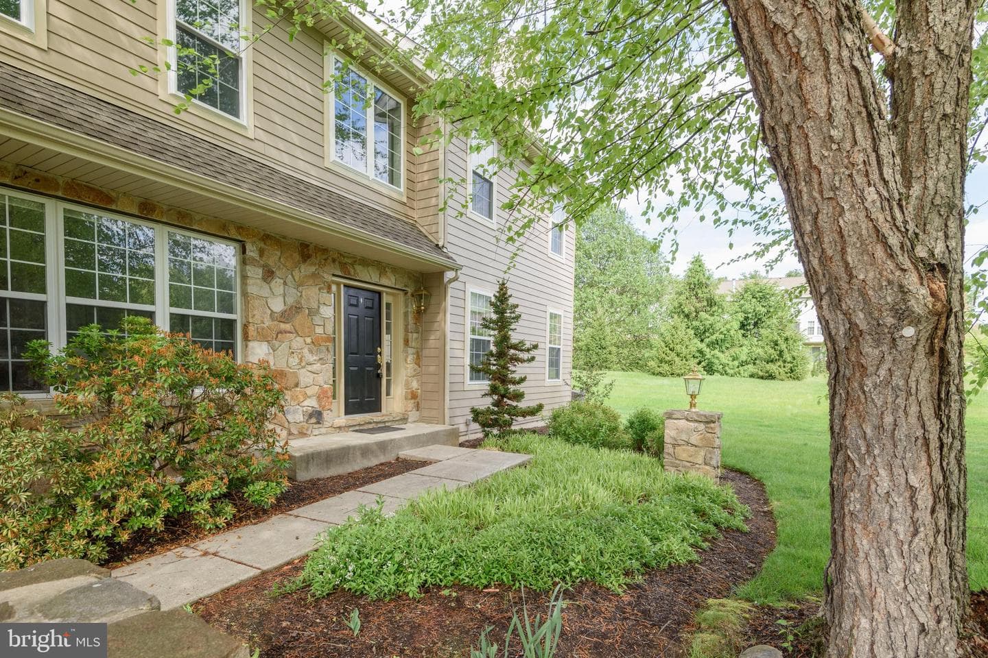 309 Lea Drive photo 2