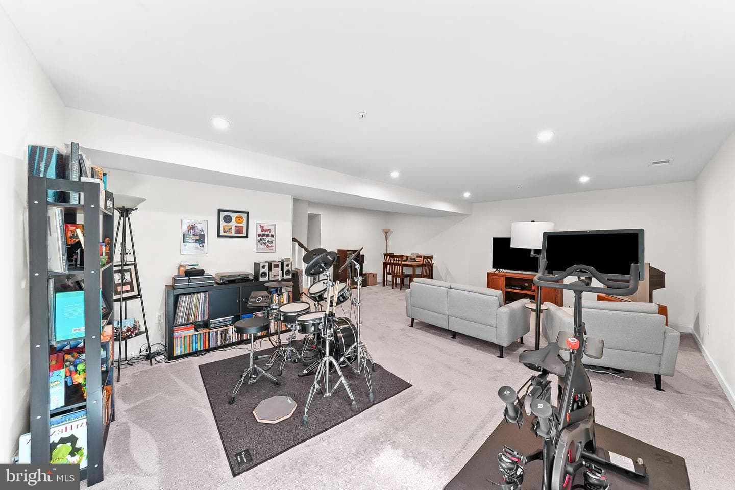 714 Cascade Way photo 31