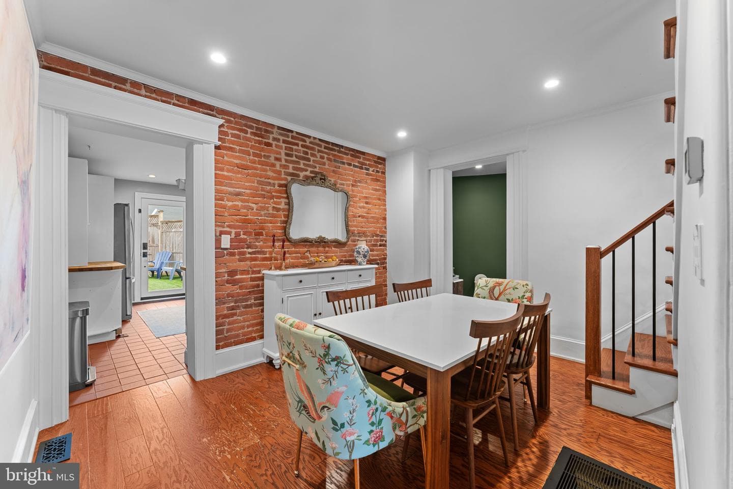 214 N Franklin Street photo 9