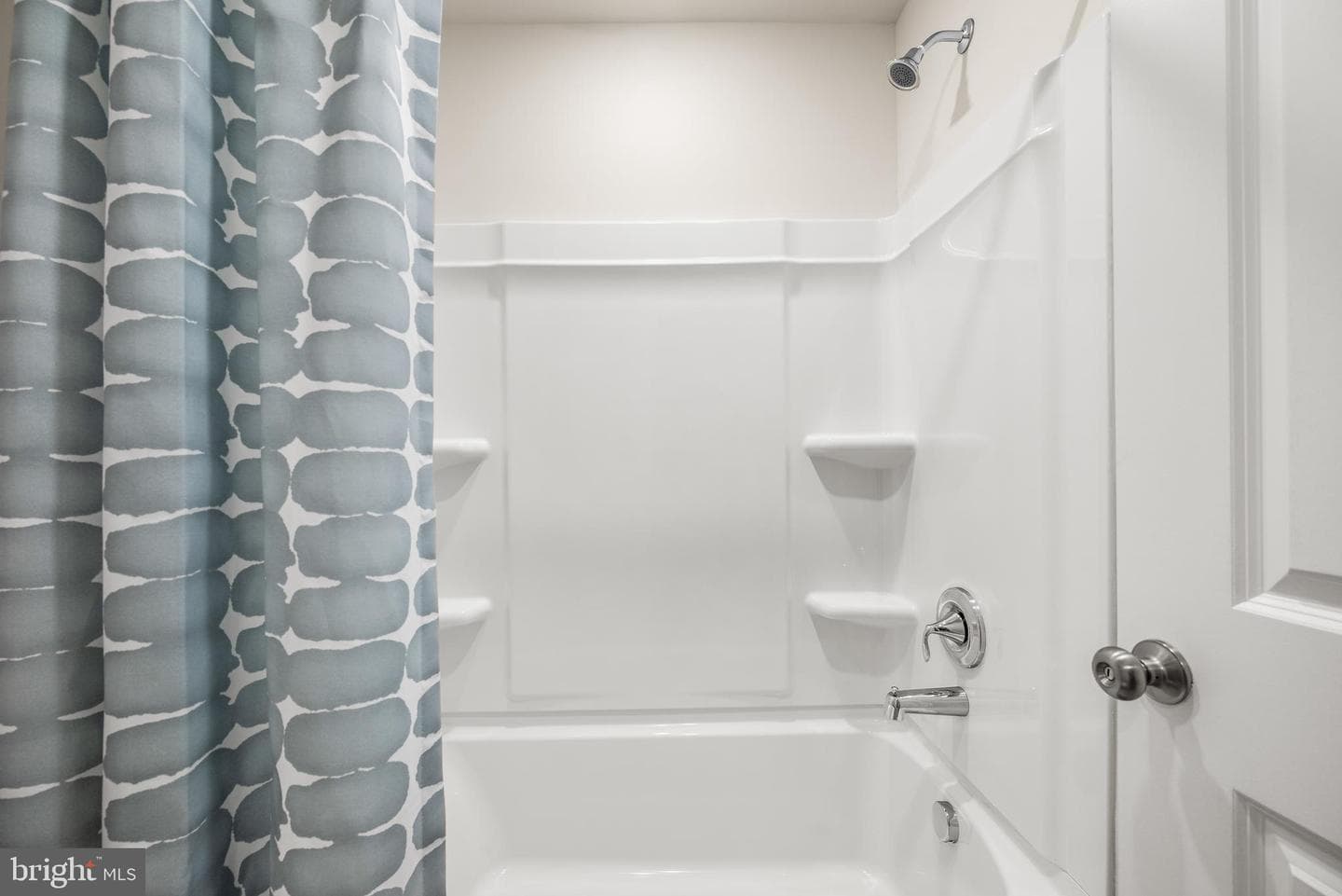 793 Platinum Drive photo 25