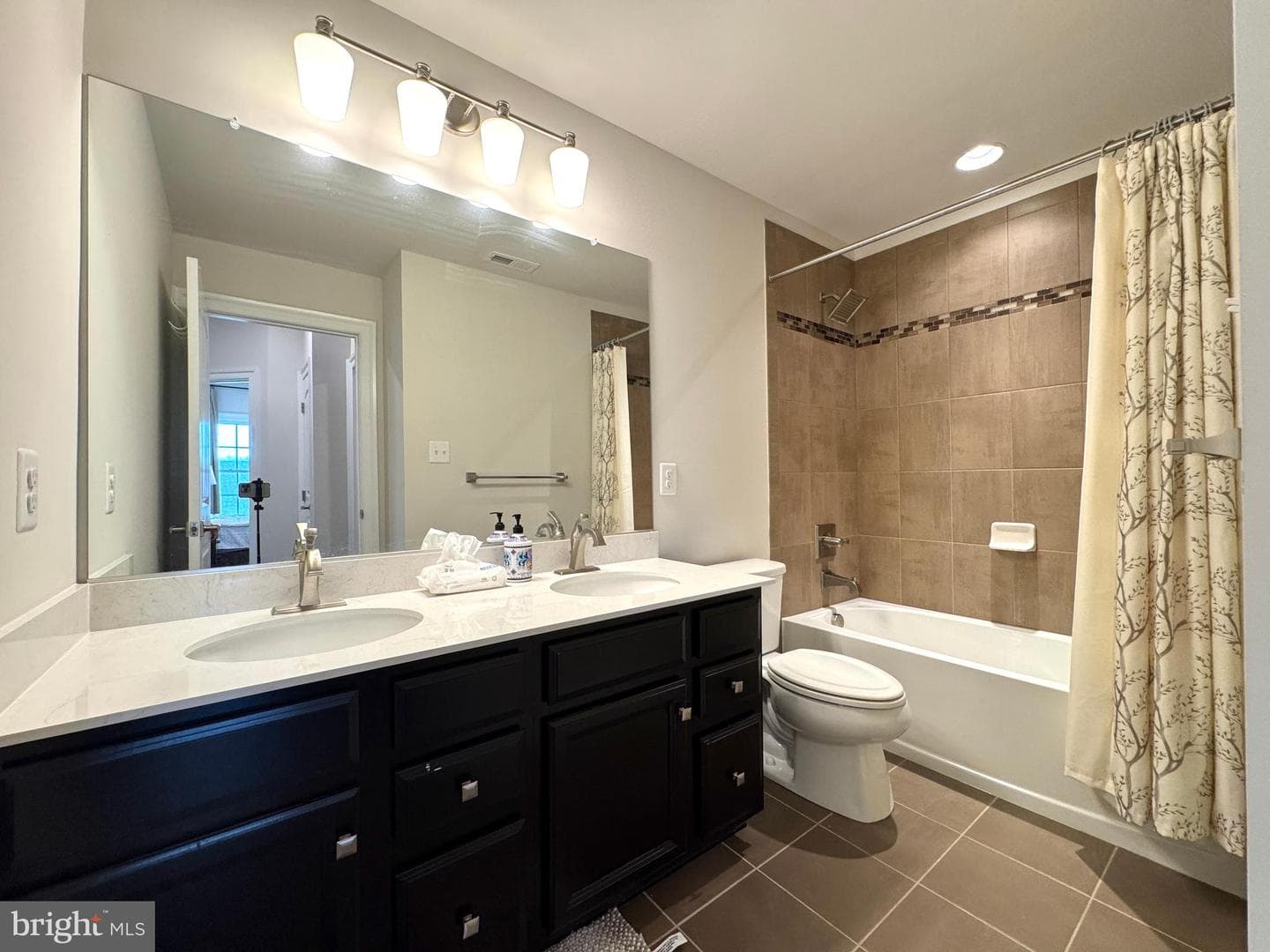 506 Cliff Lane photo 33
