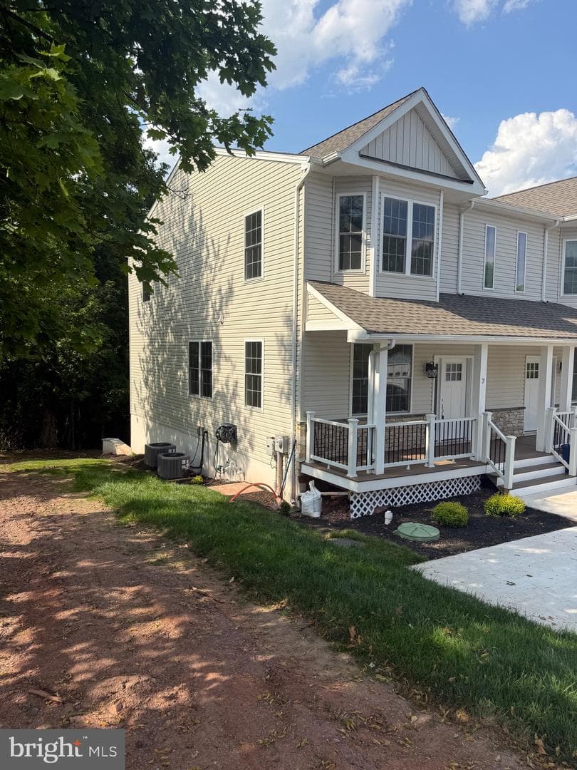 7 Orchard Alley, Spring City