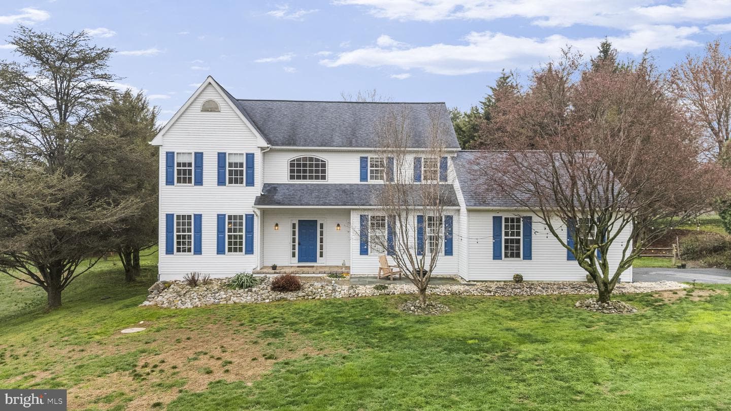 105 Bryans Way photo 1