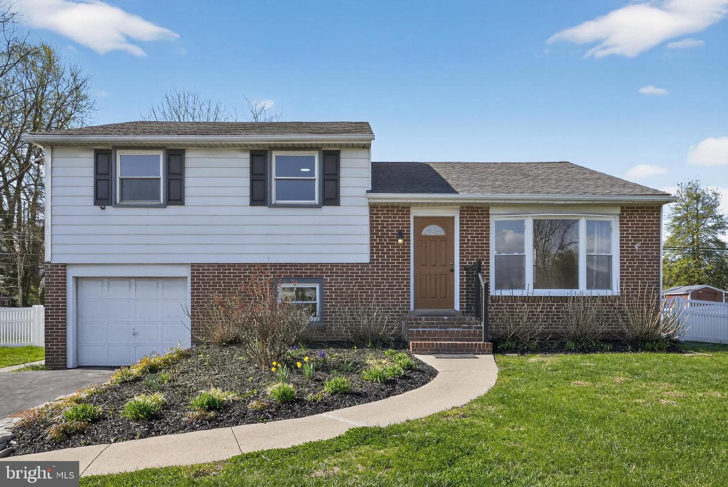 1206 W Chester Pike photo 2