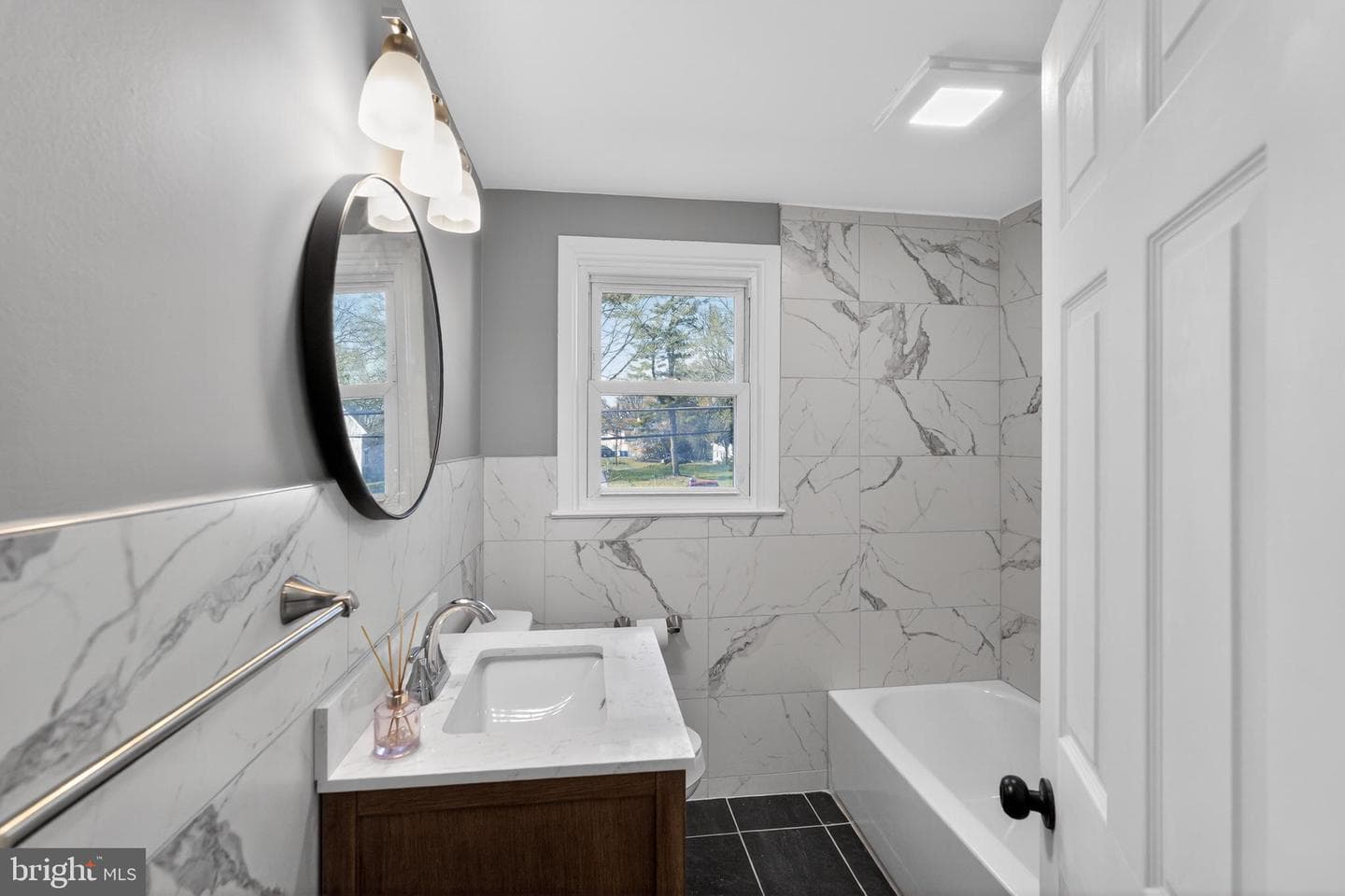 1206 W Chester Pike photo 25