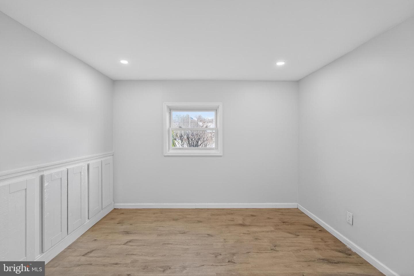 1206 W Chester Pike photo 28