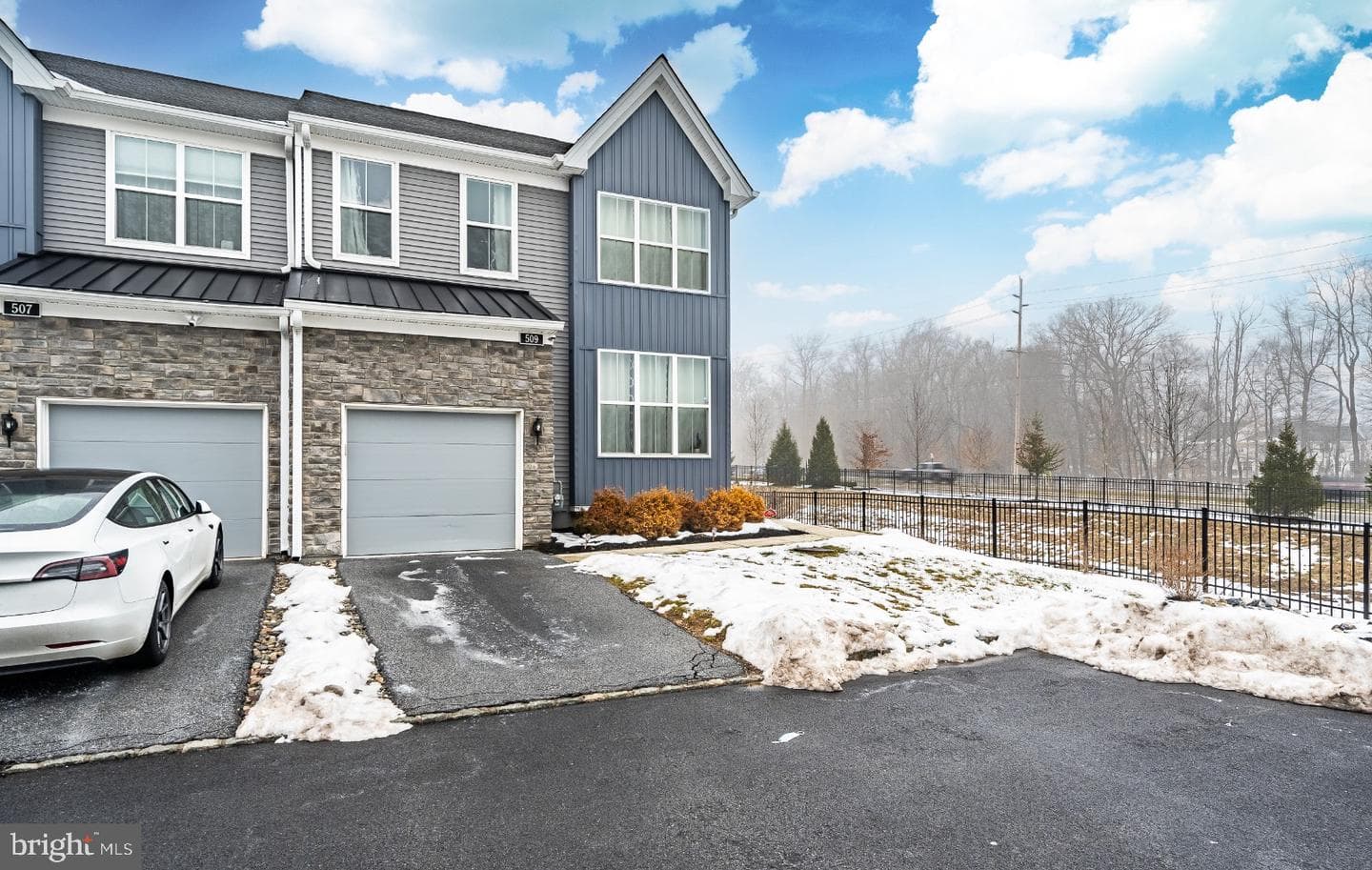509 Juneberry Court photo 2
