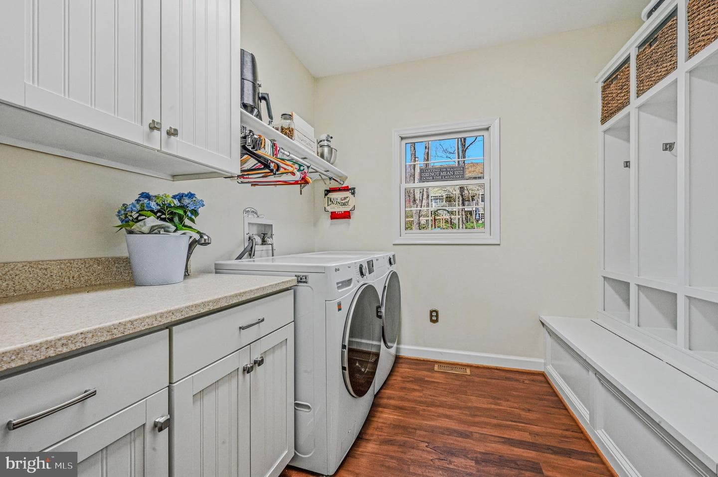 1045 Saint Georges Lane photo 21