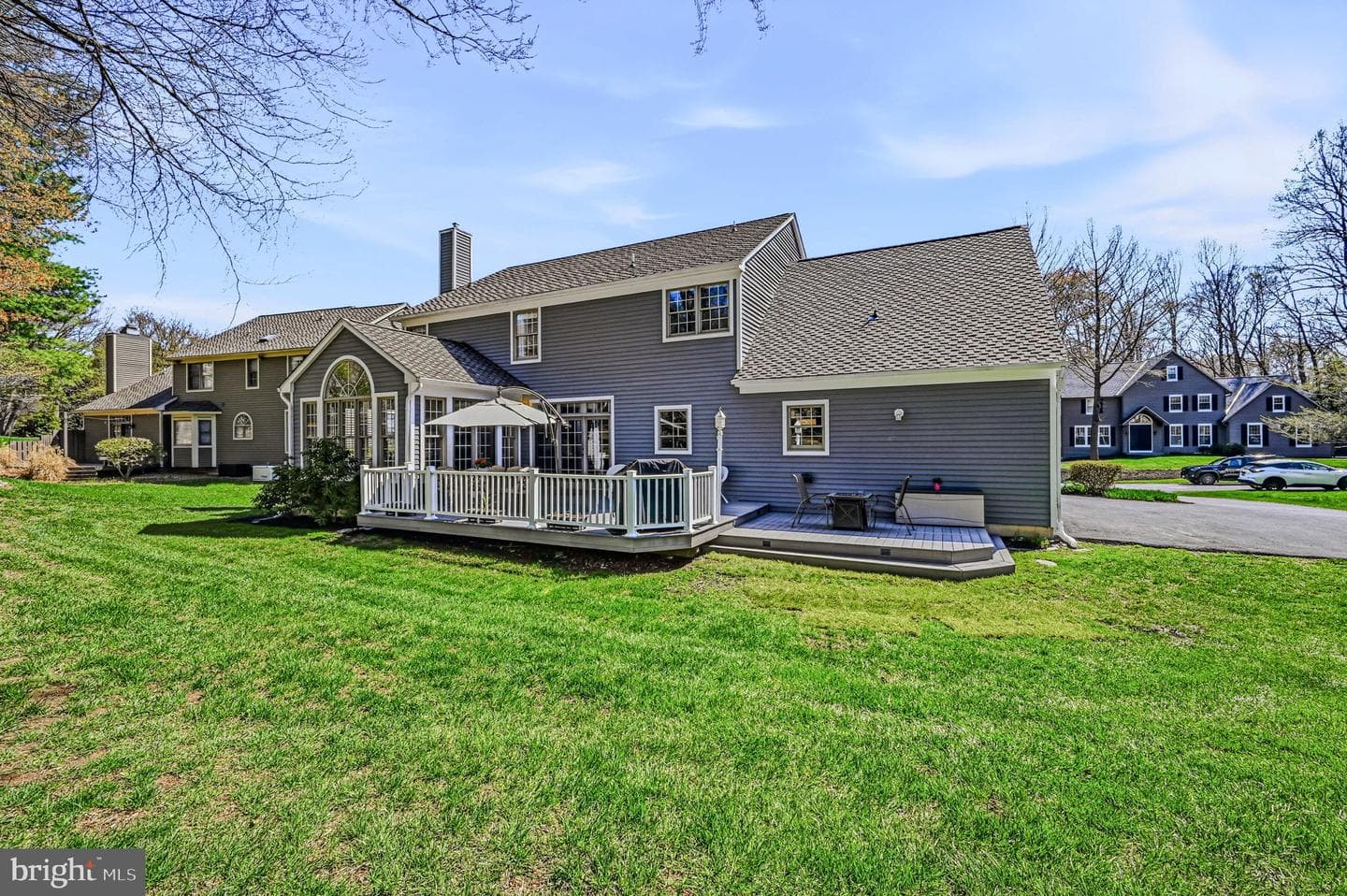1045 Saint Georges Lane photo 48