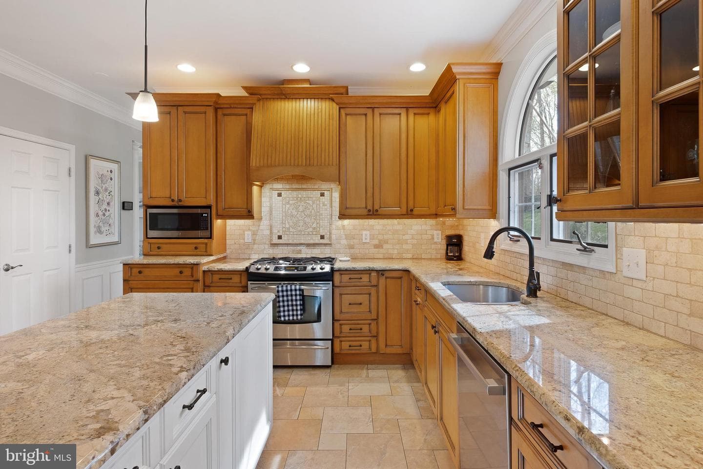 122 Hamilton Road photo 4