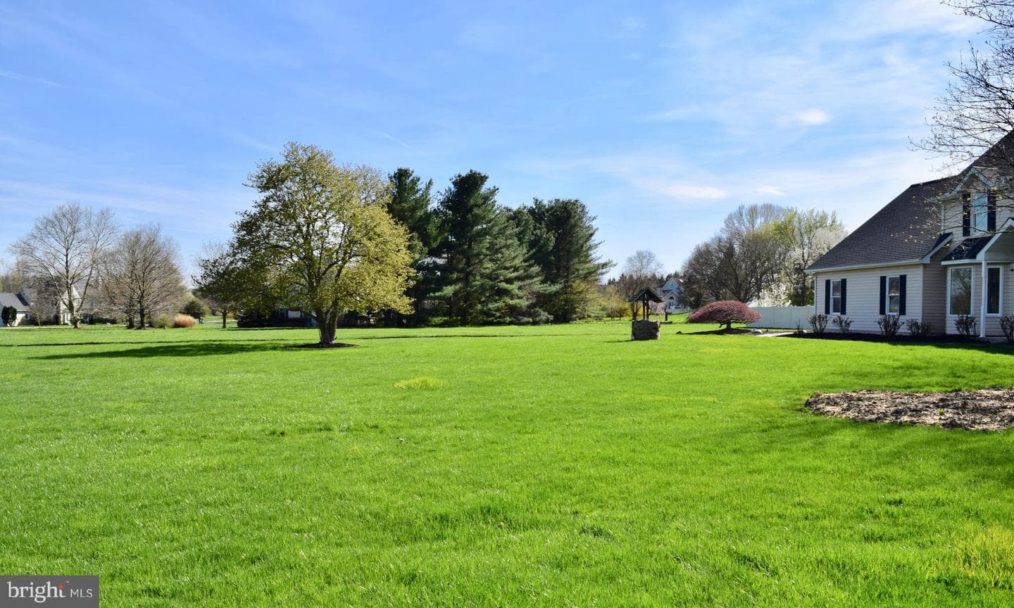 6 Meadow Wood Lane photo 5