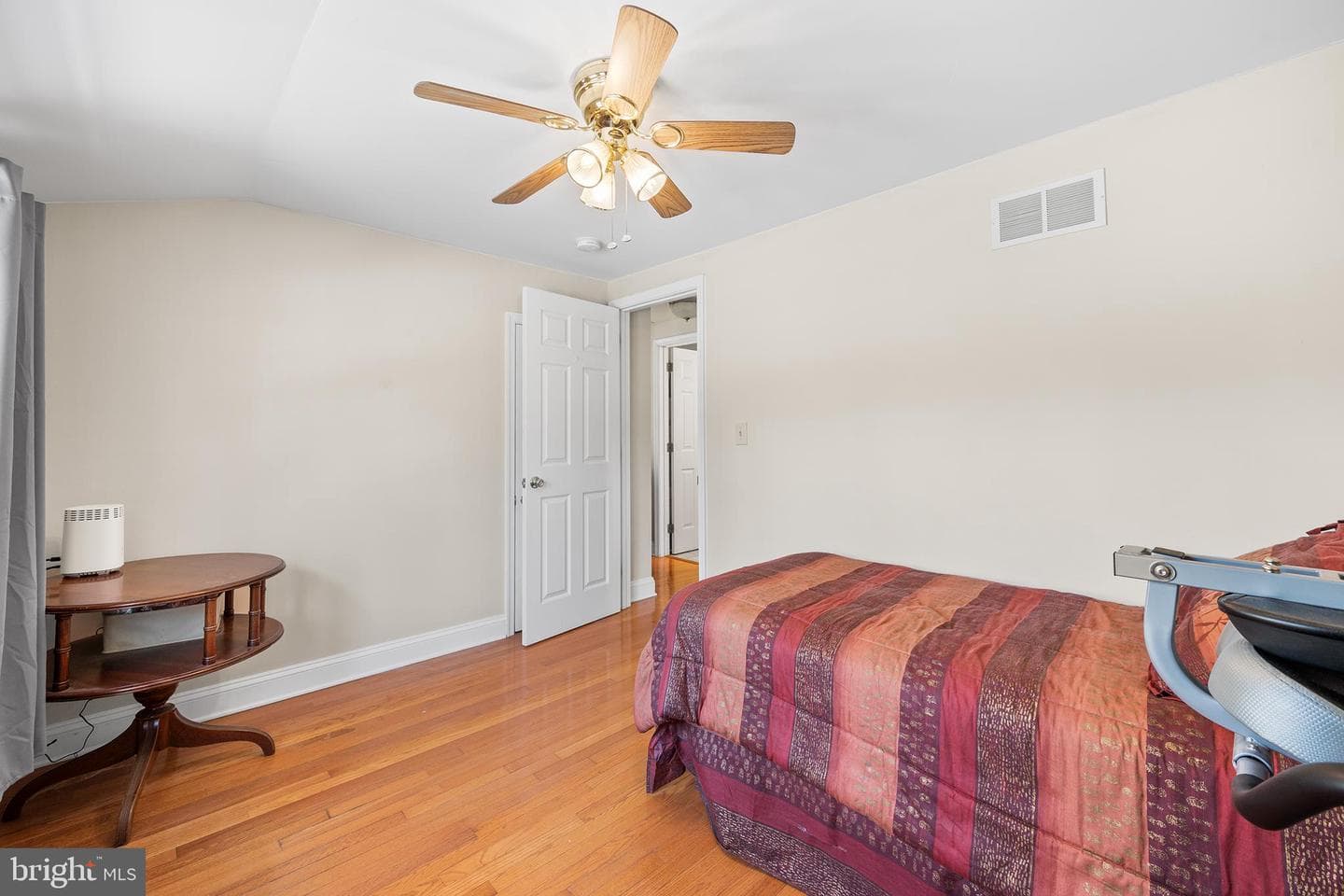 1356 S Hanover Street photo 18