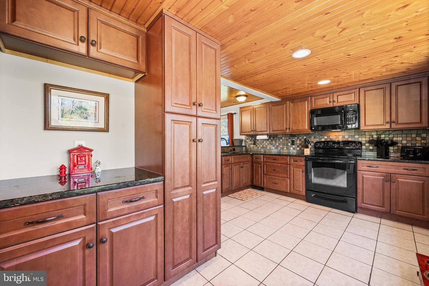 1356 S Hanover Street photo 4