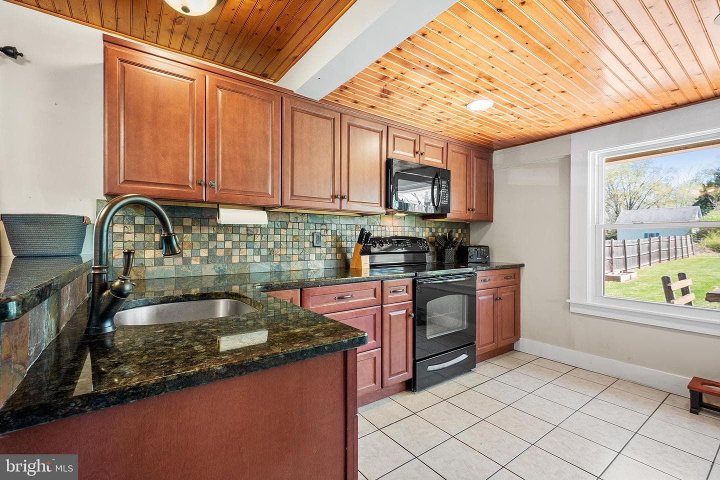 1356 S Hanover Street photo 7