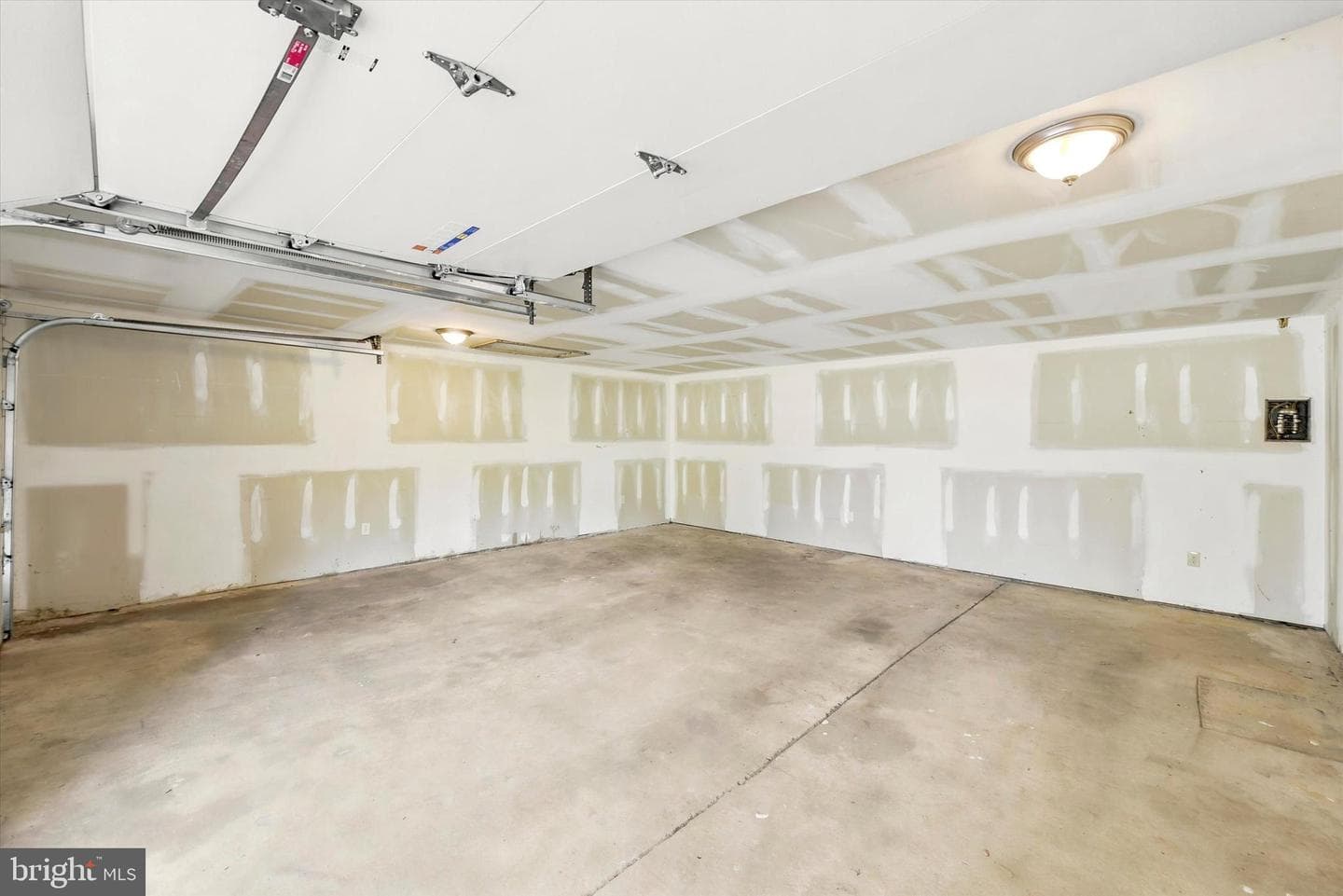 1376 College Hill Drive photo 31