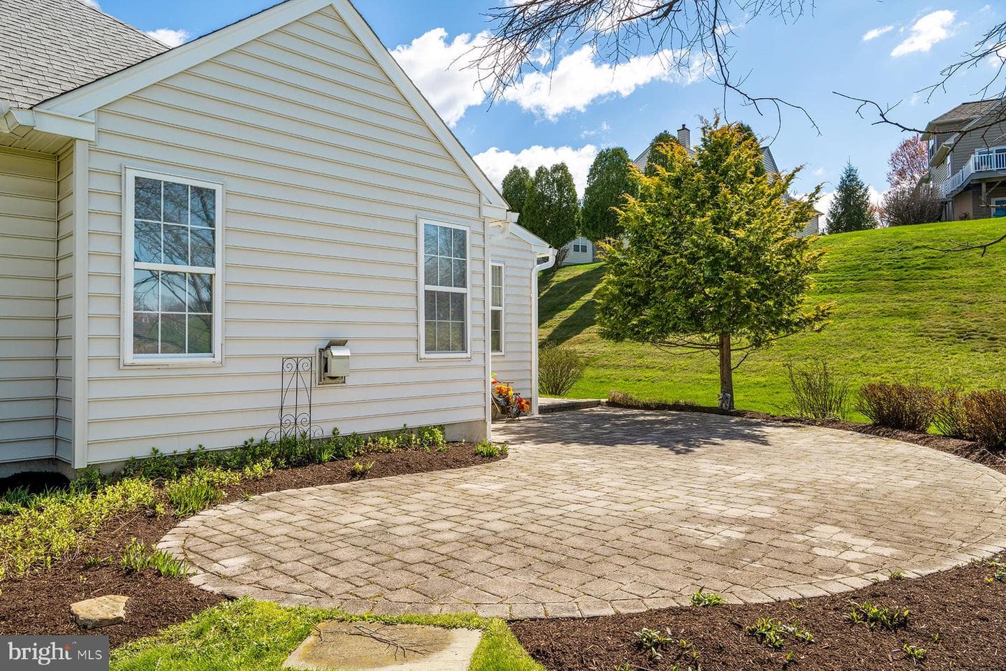 136 Haslan Lane photo 3