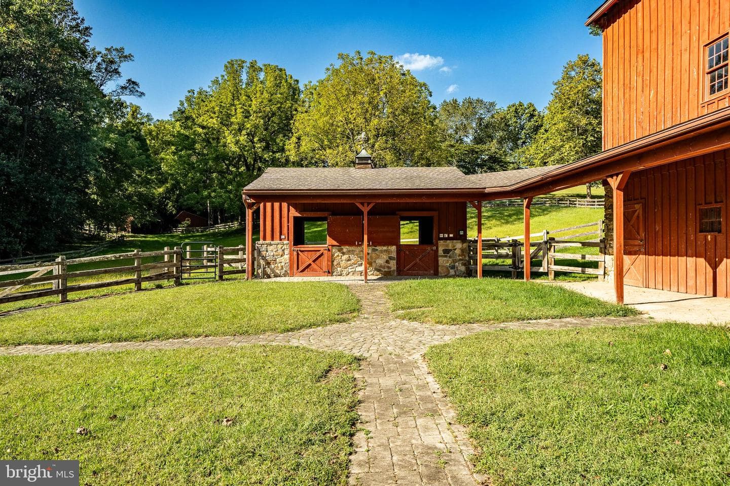 438 Ground Hog College Road photo 106