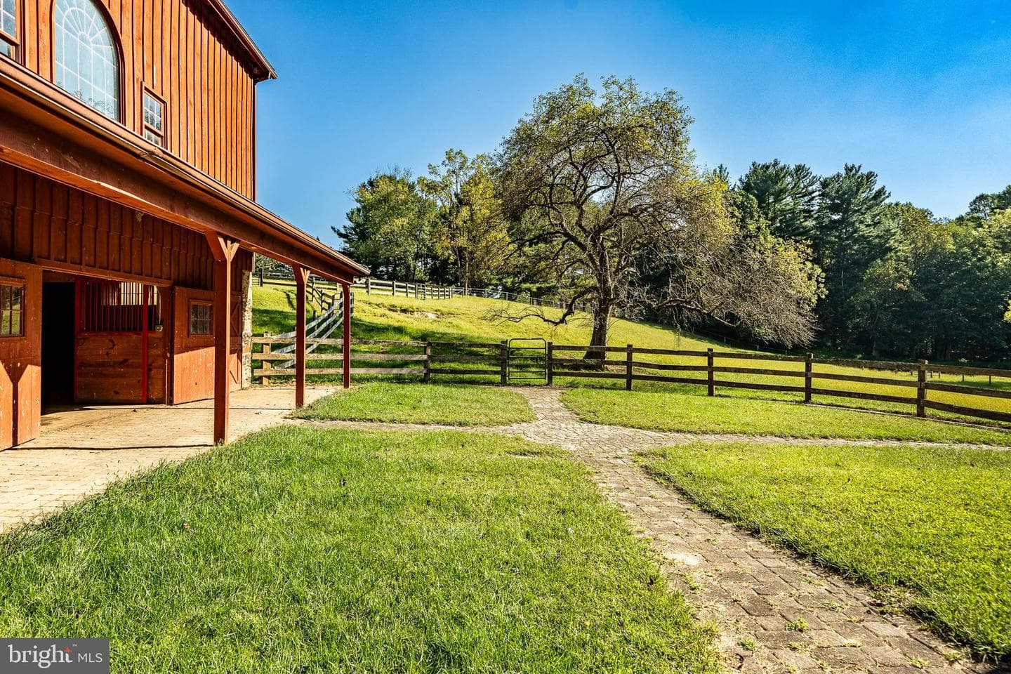 438 Ground Hog College Road photo 108