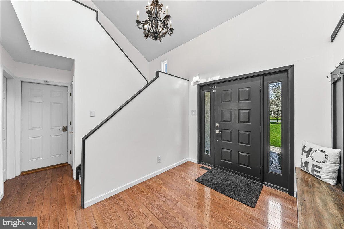 100 Chapel Drive photo 3