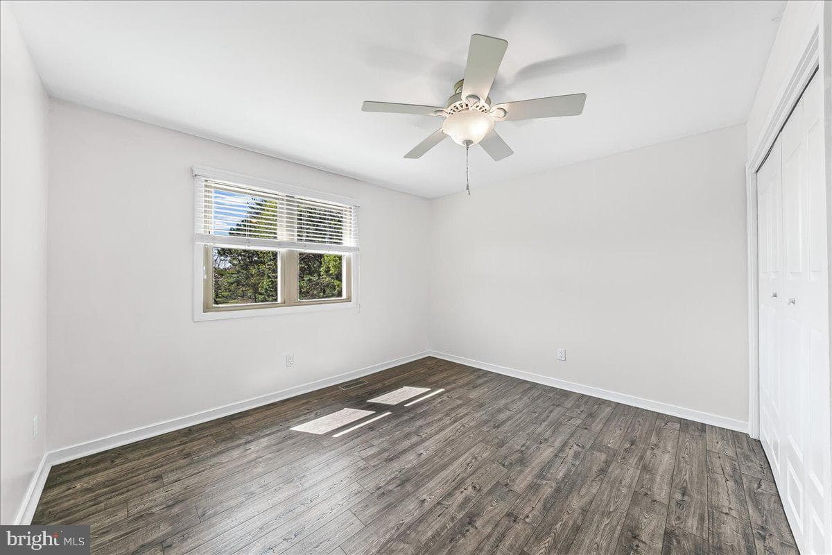 100 Chapel Drive photo 32