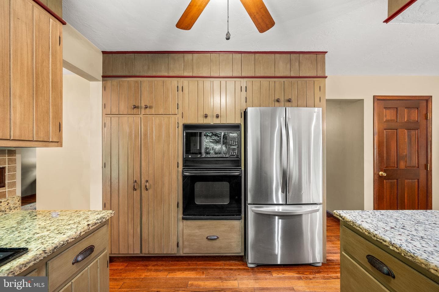 2463 Jones Road photo 13