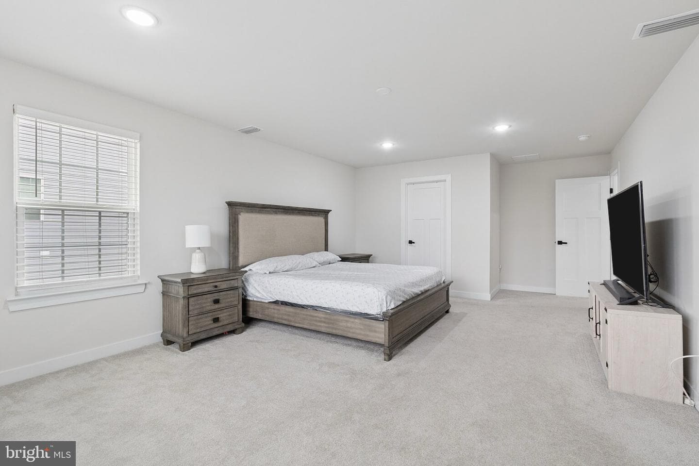 231 Sloan Drive photo 22