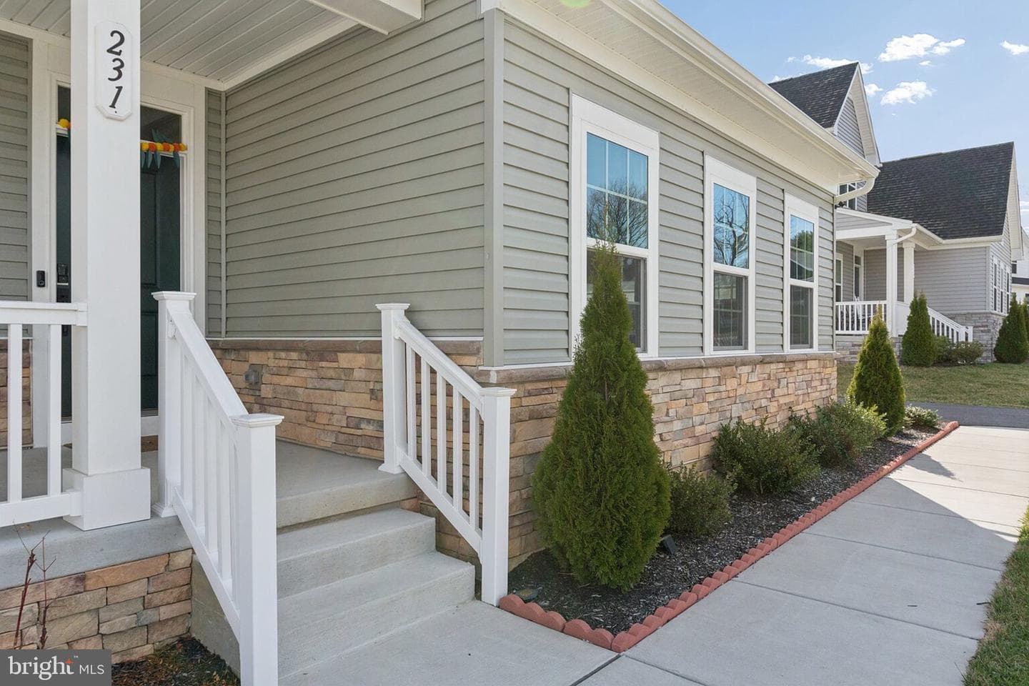 231 Sloan Drive photo 7