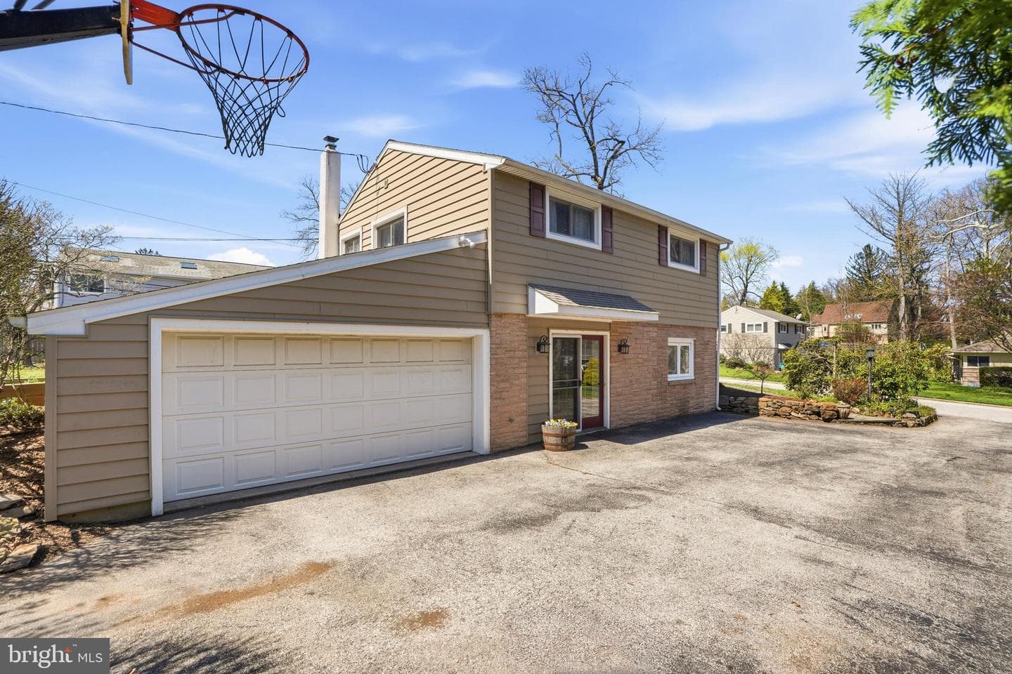 56 Cobblestone Drive photo 23