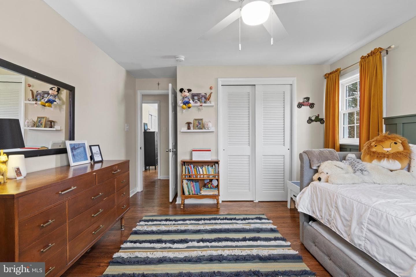 502 Ridge Avenue photo 40