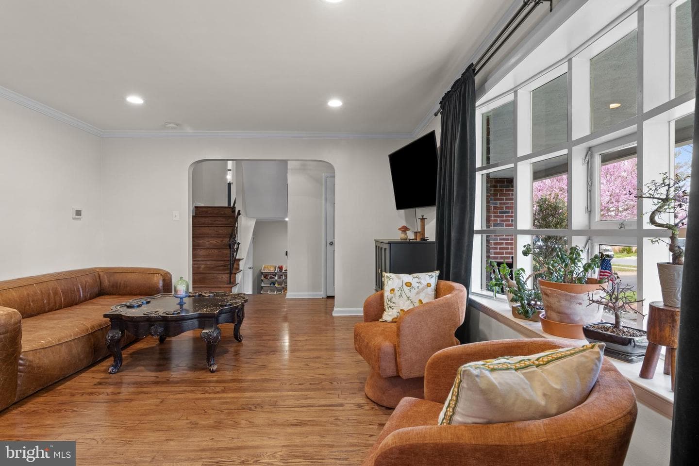 502 Ridge Avenue photo 9