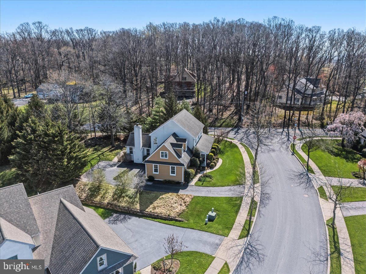 2 Parkside Drive photo 31