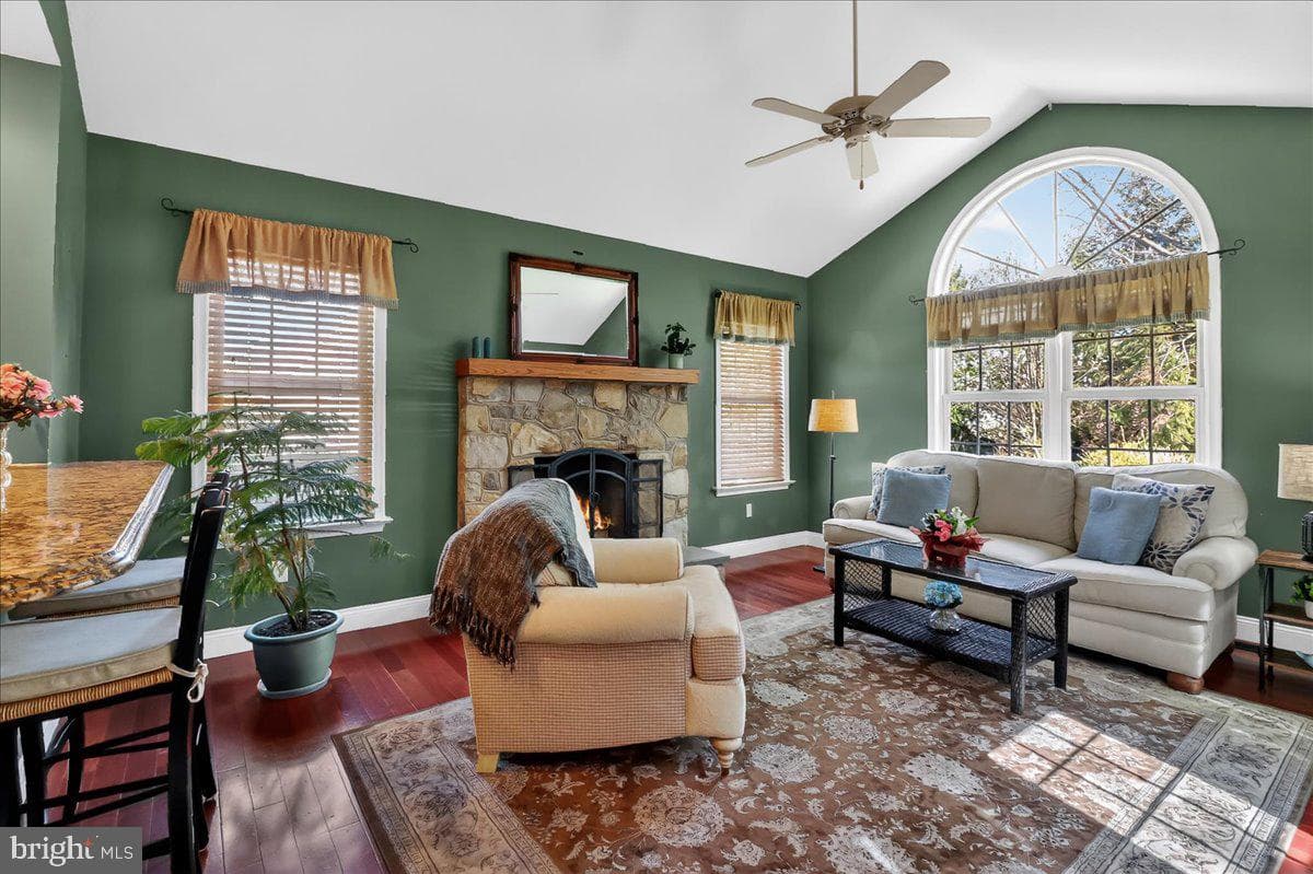 2 Parkside Drive photo 7